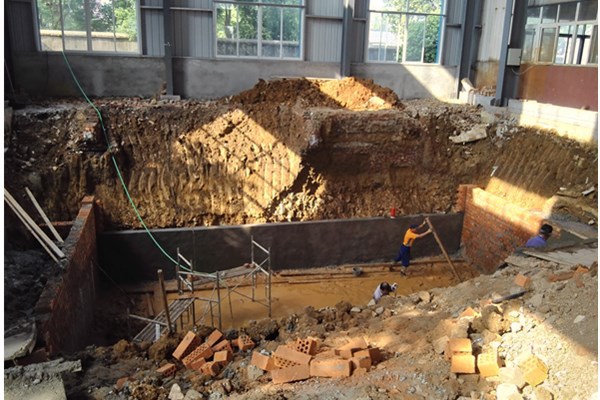 液壓機(jī)地基施工