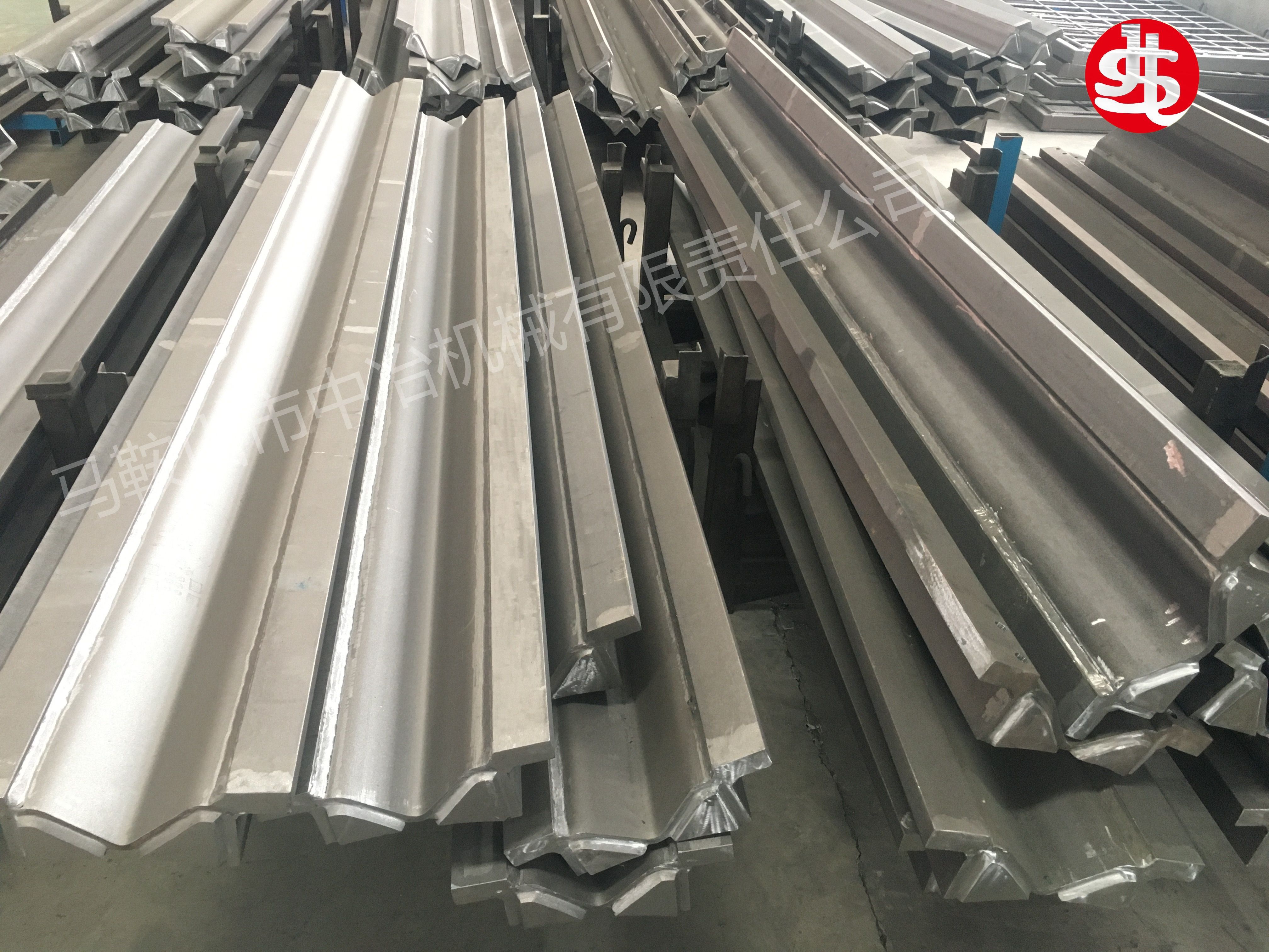 工程機械零部件