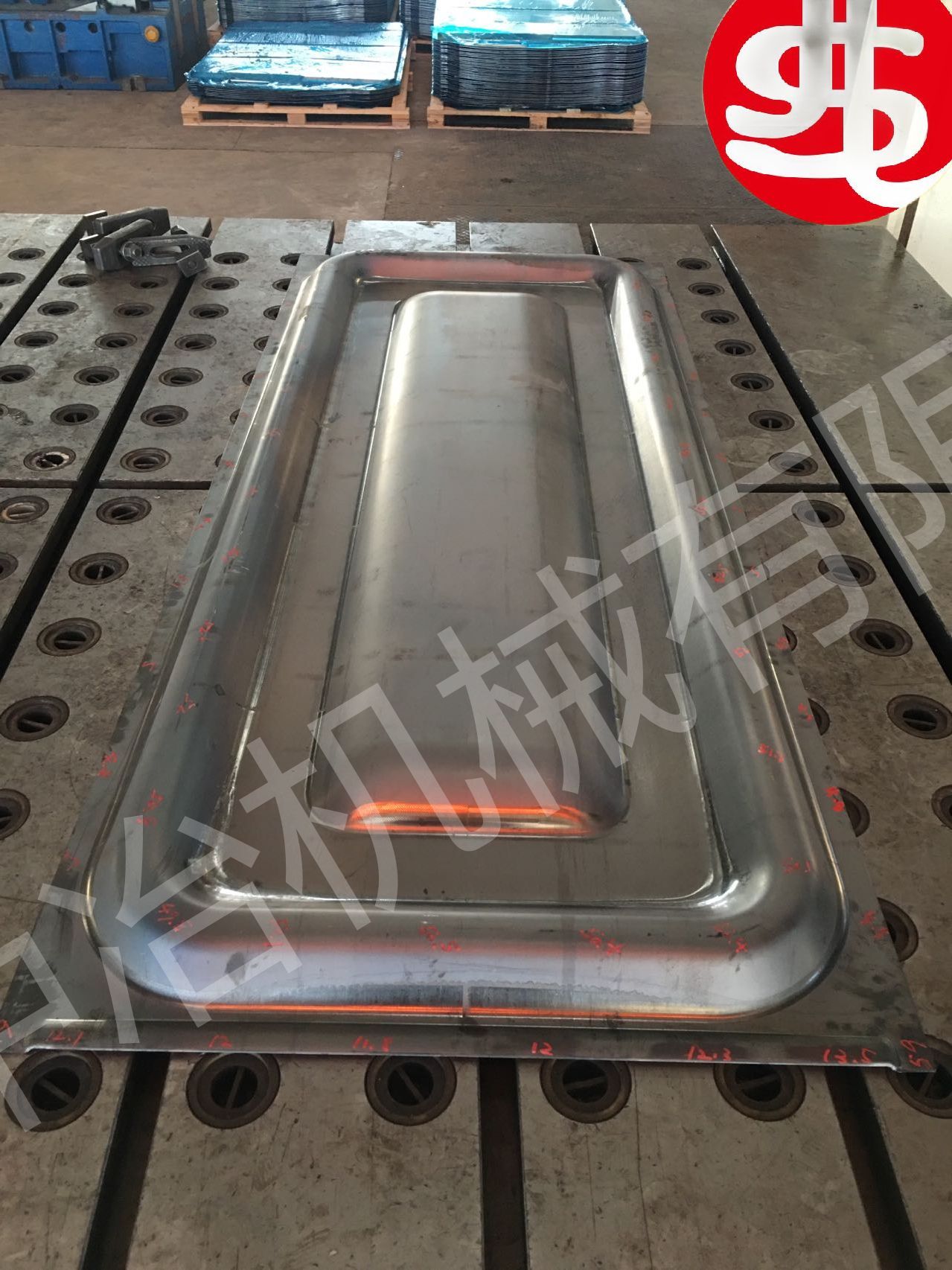 軌道交通沖壓件