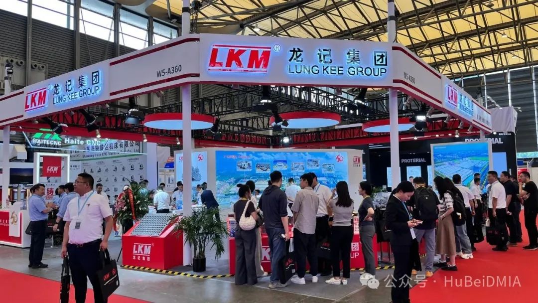 協(xié)會(huì)動(dòng)態(tài) | 中國(guó)模具工業(yè)協(xié)會(huì)九屆十次理事會(huì)及第二十四屆中國(guó)國(guó)際模具技術(shù)和設(shè)備展覽會(huì) 綜合報(bào)道 協(xié)會(huì)動(dòng)態(tài) | 中國(guó)模具工業(yè)協(xié)會(huì)九屆十次理事會(huì)及第二十四屆中國(guó)國(guó)際模具技術(shù)和設(shè)備展覽會(huì) 綜合報(bào)道